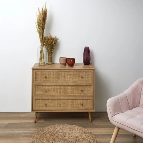 Komoda Bali boho z plecionym frontem, 3 szuflady, brązowa, komoda do salonu 90 cm Intesi