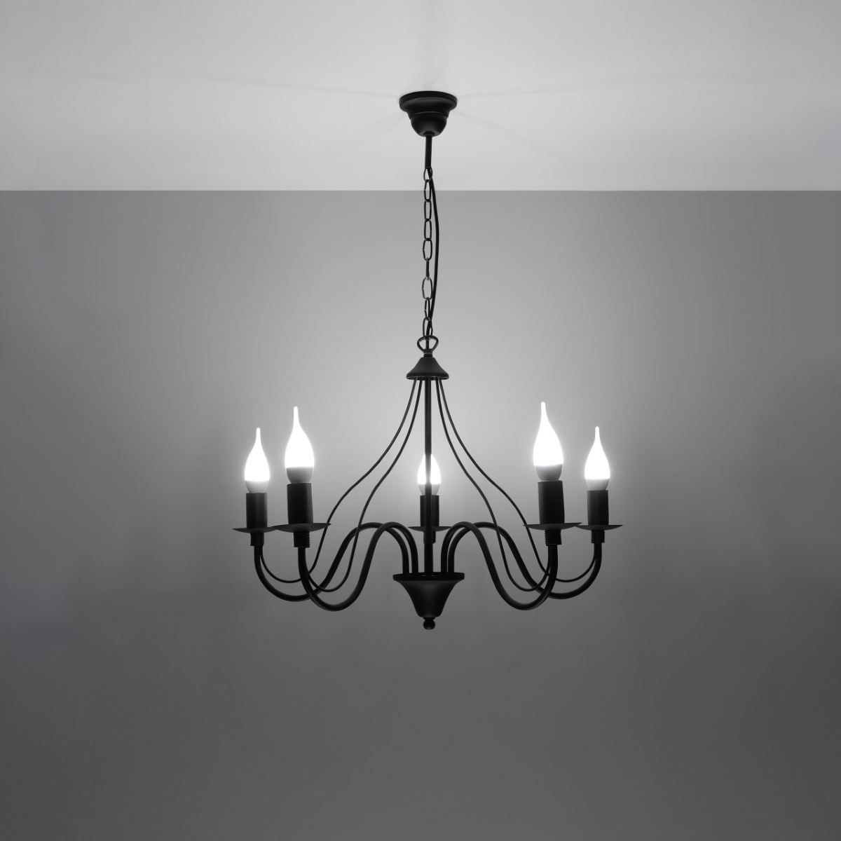 Żyrandol do salonu czarny Minerwa 5-punktowy nowoczesny metalowy Sollux Lighting