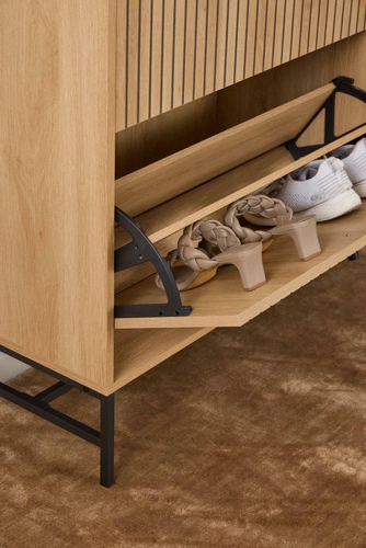 Szafka na buty Albany Actona szeroka dąb naturalny z ryflowanym frontem loftowa wysoka