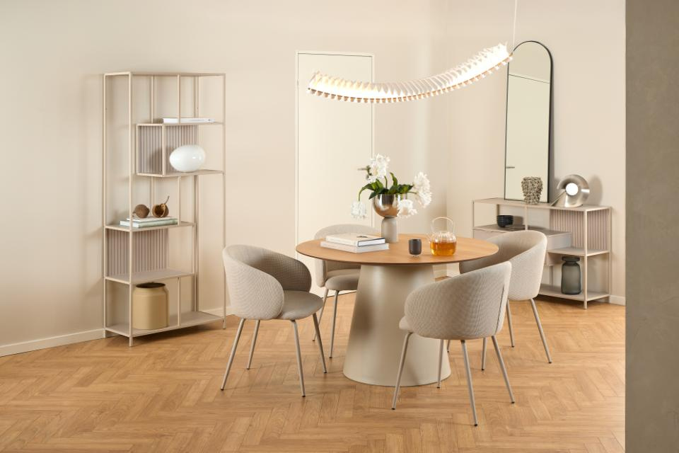 Regał loftowy Seaford II Actona beżowy na książki do salonu 77 cm