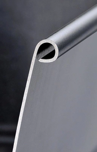 Tortownica 28 cm Kaiser stalowa rozpinana z ceramiczną powłoką nieprzywierającą do ciasta