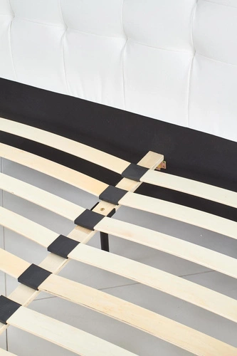 Łóżko tapicerowane Samur 160x200 białe nowoczesne z pikowanym zagłówkiem do sypialni