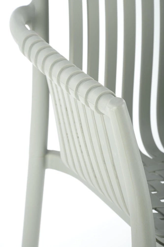 Krzesło ogrodowe z tworzywa Nathan Intesi szare, nowoczesne, łatwe czyszczenie, sztaplowane