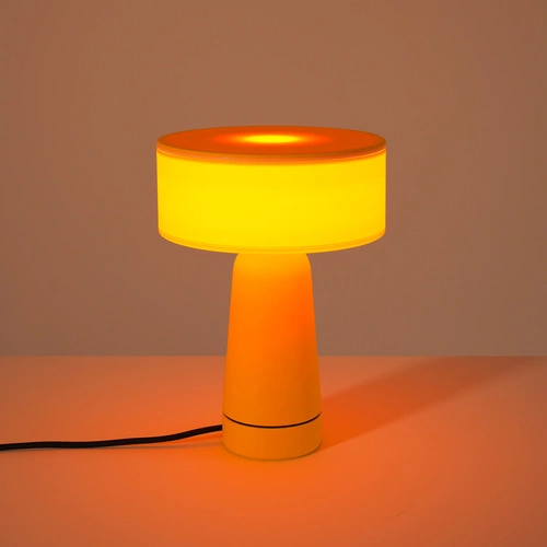 Lampa biurkowa AXO żółta nowoczesna do salonu z włącznikiem kablowym