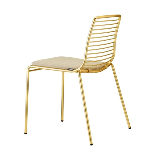 Krzesło metalowe Summer SCAB Design złote z poduszką nowoczesne do ogrodu i tarasu