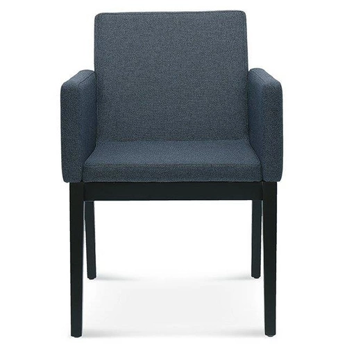 Fotel kubełkowy Apollo FAMEG tapicerowany nowoczesny z podłokietnikami do salonu