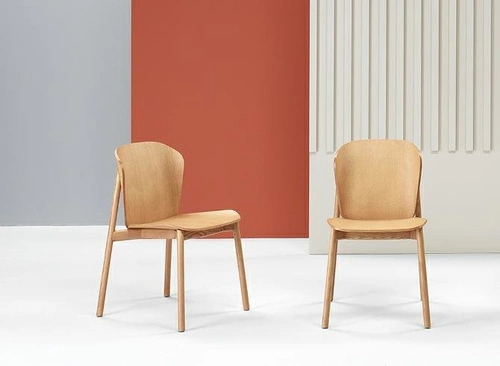 Krzesło drewniane Finn SCAB Design do jadalni nowoczesne retro orzech sztaplowane