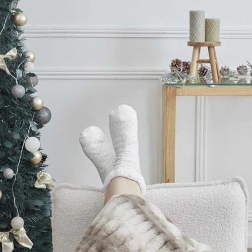 Skarpetki damskie Intesi białe z srebrnym motywem, ciepłe i przyjemne w dotyku, nowoczesny styl