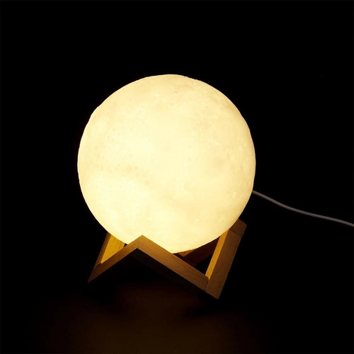 Lampka nocna Moon Intesi nowoczesna drewniana do sypialni ze zmianą barwy światła 19 cm