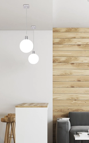 Lampa wisząca kula Oden nowoczesna szklana biała do salonu i sypialni 15 cm