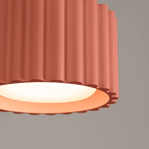 Plafon sufitowy AURA 1 różowy nowoczesny okrągły do salonu i kuchni aluminium