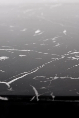 Stół Tiano okrągły rozkładany czarny marmur nowoczesny do jadalni i salonu 120-160 cm