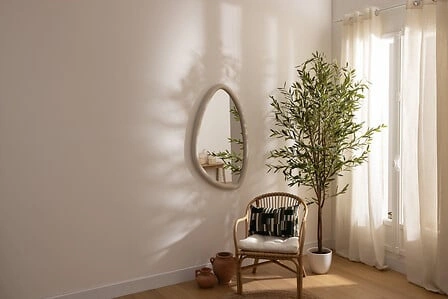 Lustro Chesni owalne kropla w białej ramie do przedpokoju 60x47 cm