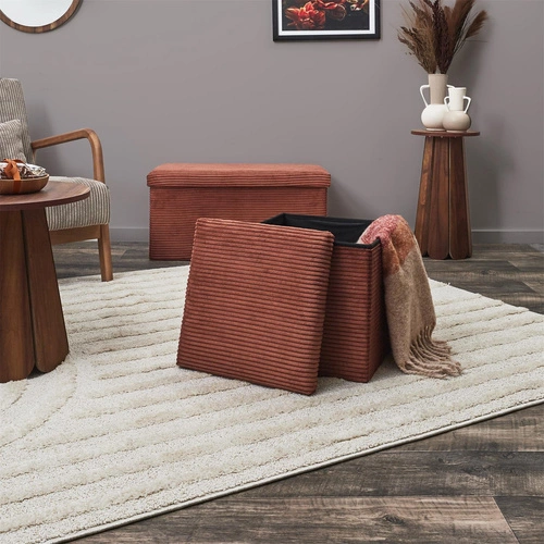 Pufa Intesi Vels Scott składana ze schowkiem sztruksowa terracotta do salonu 38x38 cm