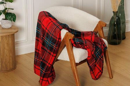 Narzuta na łóżko Brody czerwona krata klasyczna, dekoracyjna, przyjemna w dotyku 130x170 cm Atmosphera