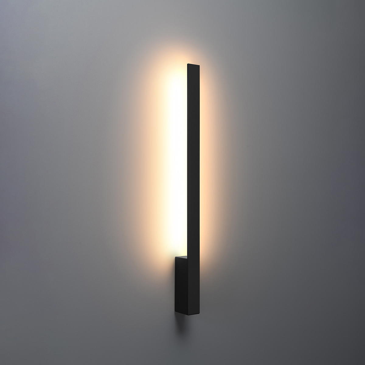 Kinkiet ścienny LAHTI M czarny nowoczesny LED 3000K do salonu i sypialni aluminium 70 cm