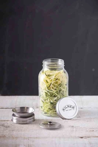 Słoik z tarką-spirala do warzyw KILNER