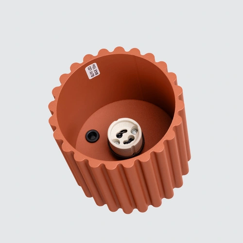 Plafon sufitowy AURA 1 nowoczesny okrągły czerwony do salonu i kuchni aluminium