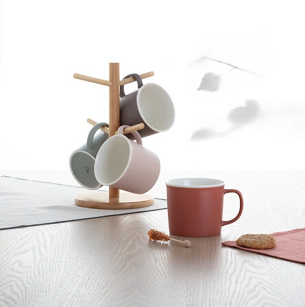 Zestaw 4 kubków ceramicznych Nature 380ml z drewnianym stojakiem do kawy i herbaty