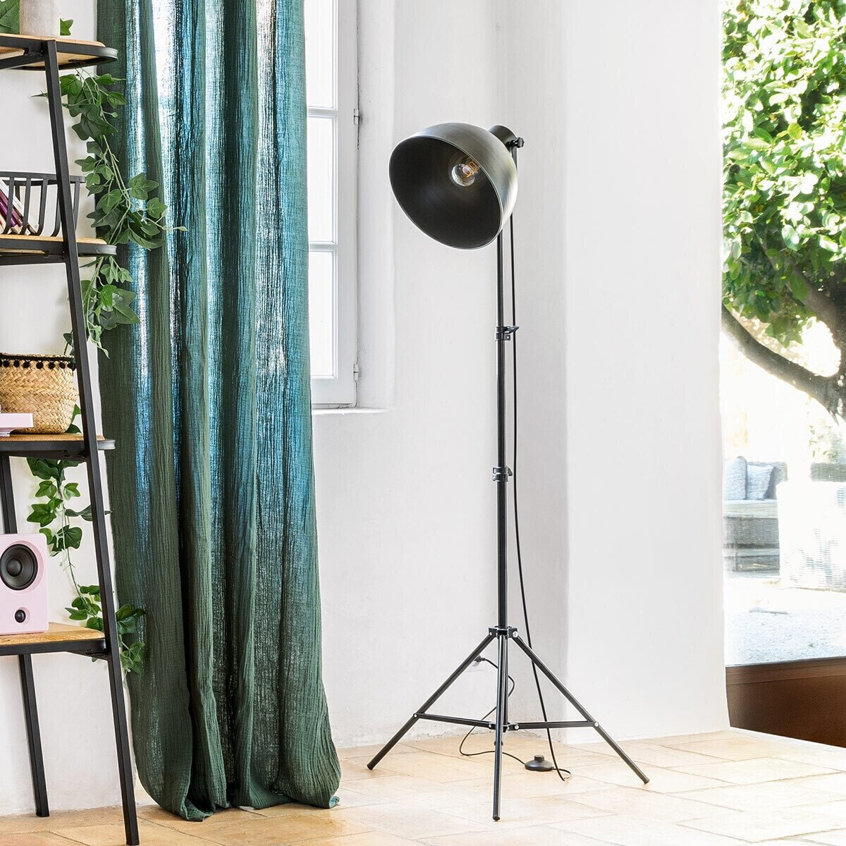 Lampa podłogowa Basalt stojąca czarna