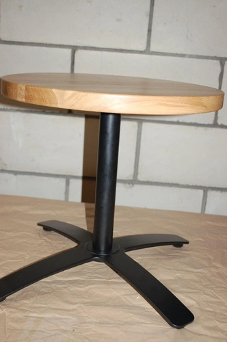 Stolik kawowy obrotowy Svalbard dąb