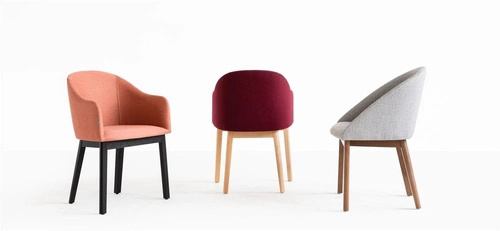 Krzesło tapicerowane Fameg POP dębowe z podłokietnikami do jadalni i salonu personalizowane