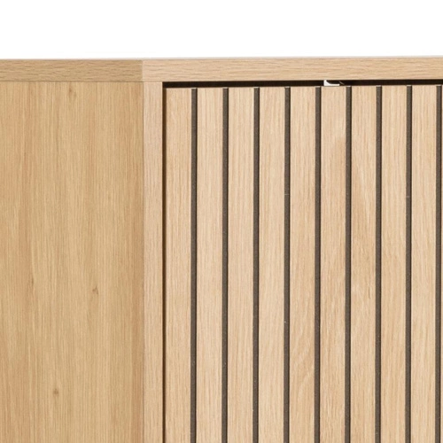 Wysoka szafka na buty Albany Actona z 3 ryflowanymi frontami dąb naturalny skandynawska do przedpokoju