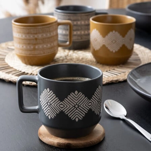 Kubek Mosquito czarny 380ml wzór kwadrat