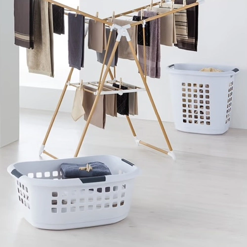 Kosz na pranie do łazienki Hugger 51 l czarny z uchwytami nowoczesny 5five simply smart