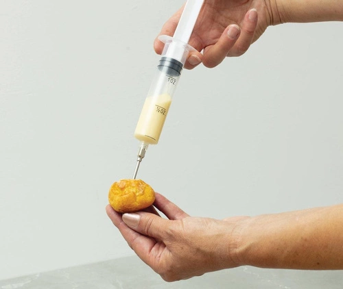 Szpryca do nadziewania pączków / ciastek