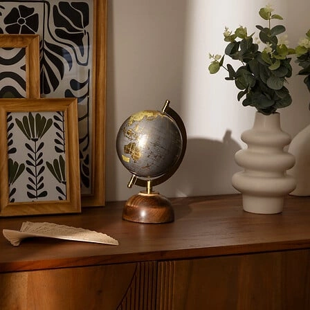 Wazon dekoracyjny Suza biały potrójny nowoczesny ze sztucznym eukaliptusem 37cm