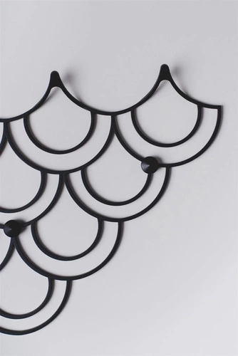 Wieszak ścienny metalowy Husk S czarny nowoczesny do przedpokoju i garderoby POLYHEDRA