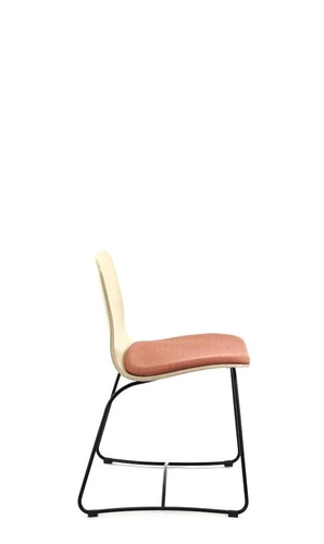 Krzesło tapicerowane dębowe Hips Fameg na metalowych płozach do jadalni lub kuchni personalizowane