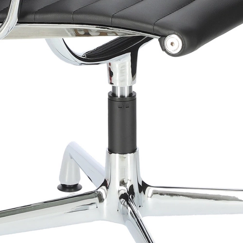 Fotel biurowy CH1081 inspirowany EA108 skórzany czarny obrotowy z podłokietnikami do biura