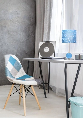 Lampka nocna Cort nowoczesna metalowa z niebieskim abażurem do sypialni lub salonu 40 cm