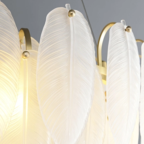 Lampa sufitowa PIUMA glamour biała złota szklana 80 cm do salonu i jadalni Step into Design