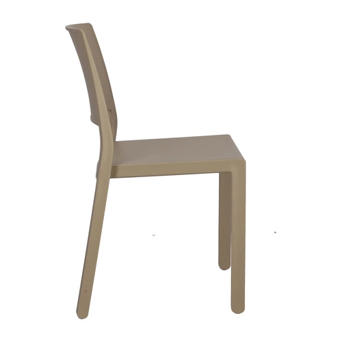 Krzesło ogrodowe Kate beżowe z tworzywa sztaplowane łatwe w czyszczeniu SCAB Design