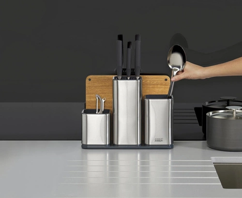 Zestaw kuchenny z deską Joseph Joseph srebrny/czarny
