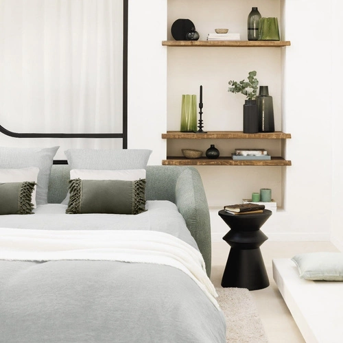 Sofa rozkładana Guppy 3 osobowa skandynawska jasnozielona z podłokietnikami do salonu