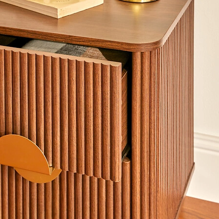 Szafka nocna Atmosphera Wany 45 cm orzechowa, 2 szuflady, styl japandi/boho, eleganckie frezowane fronty