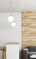 Lampa wisząca kula Oden nowoczesna szklana biała do salonu i sypialni 15 cm