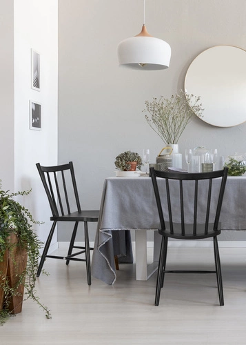 Krzesło do jadalni i kuchni Wandi czarne z tworzywa nowoczesne patyczak Intesi