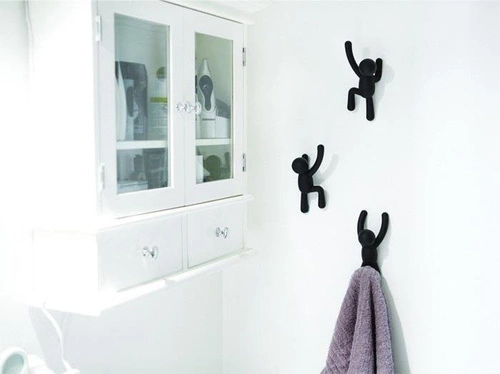 Wieszak ścienny Buddy czarny Umbra nowoczesny do przedpokoju zestaw 3 sztuki