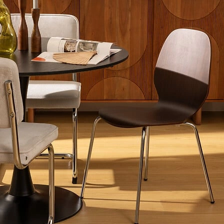 Krzesło Ouro Atmosphera do jadalni i kuchni metalowe z drewnianym siedziskiem orzech nowoczesne