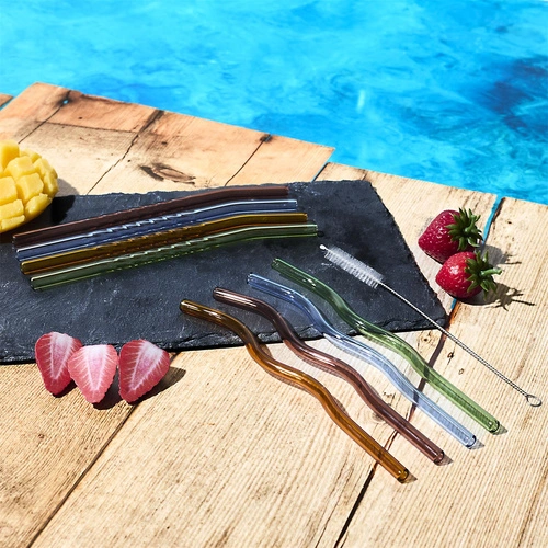 Zestaw 4 szklanych słomek fale ze szczoteczką