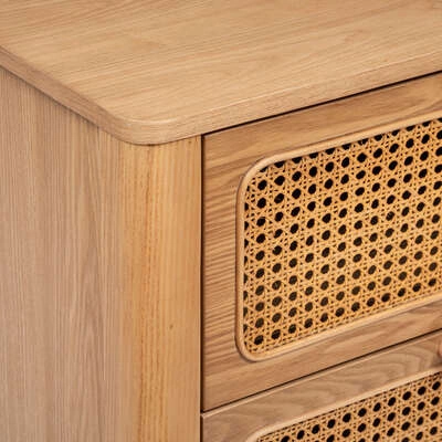 Komoda z szufladami Tira Atmosphera rattanowa drewniana 55 cm boho do sypialni i salonu