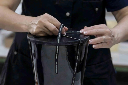 Świeca zapachowa sojowa XXL Cereria Molla Basil & Mandarin czarna do salonu 3,5kg