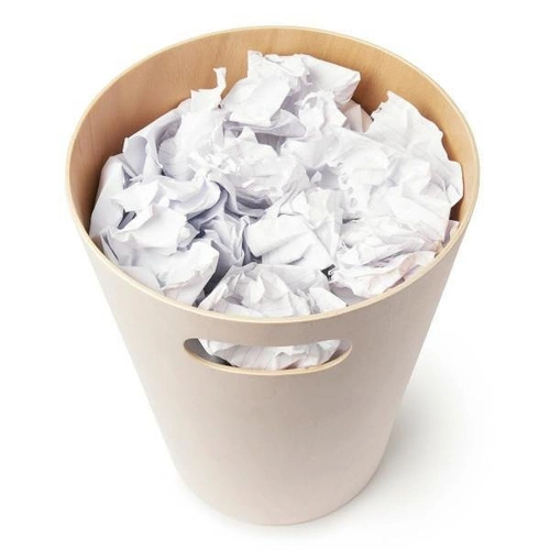 Kosz na śmieci biurowy drewniany Woodrow Umbra biały 7,5L nowoczesny design