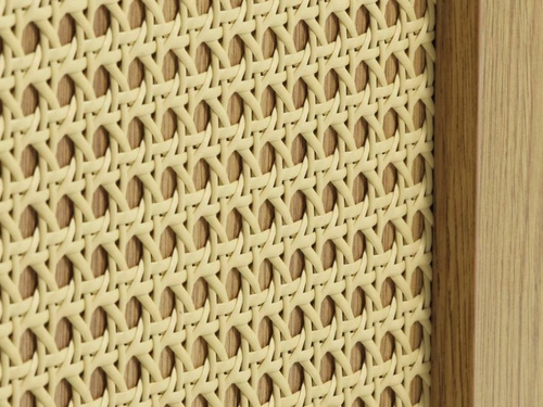 Komoda Pensacola drewniana z drzwiami rattanowymi 140 cm do salonu