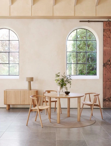 Krzesło drewniane Relate do jadalni z podłokietnikami dąb boho